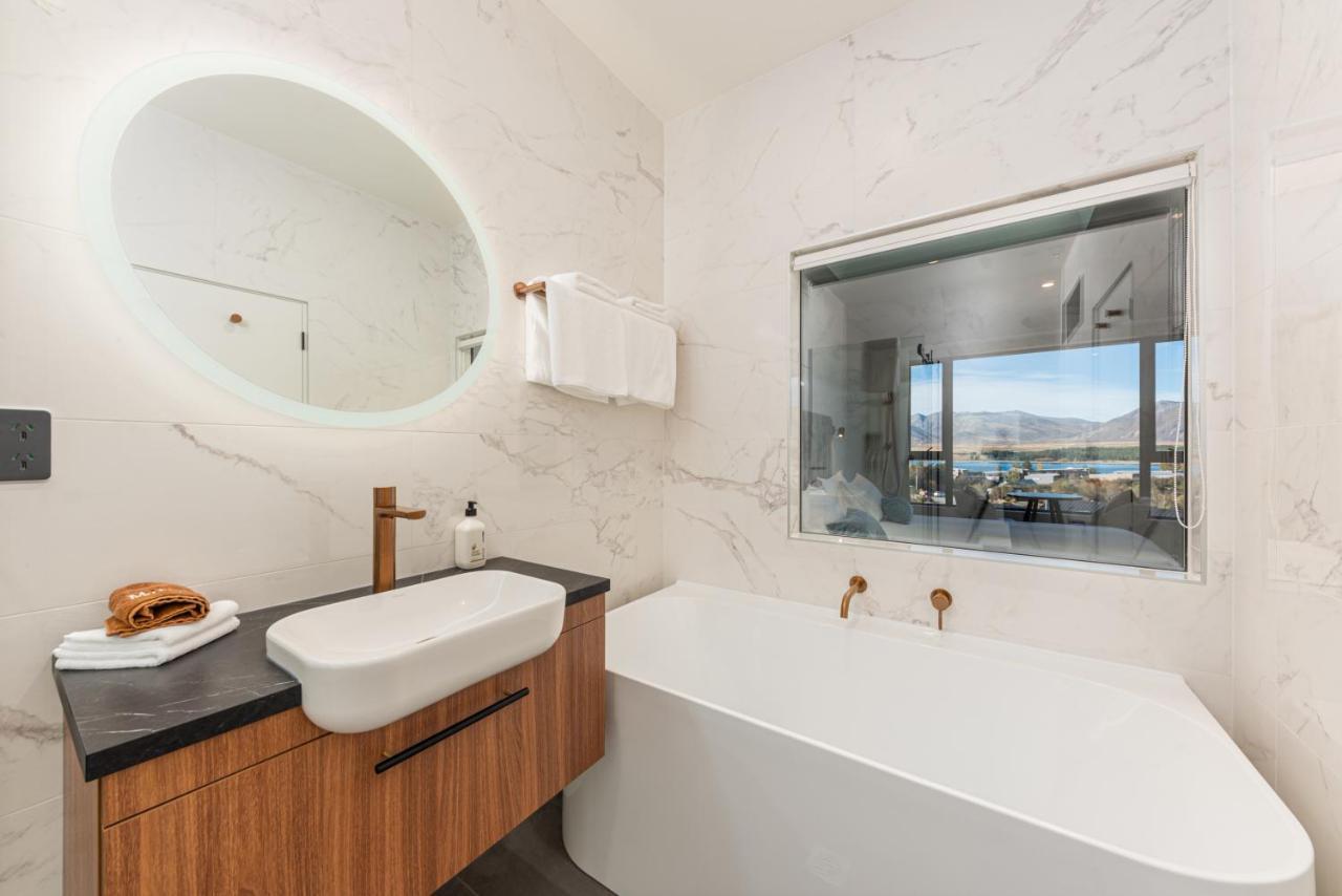 Galaxy Boutique Hotel Lake Tekapo Bagian luar foto Bathroom